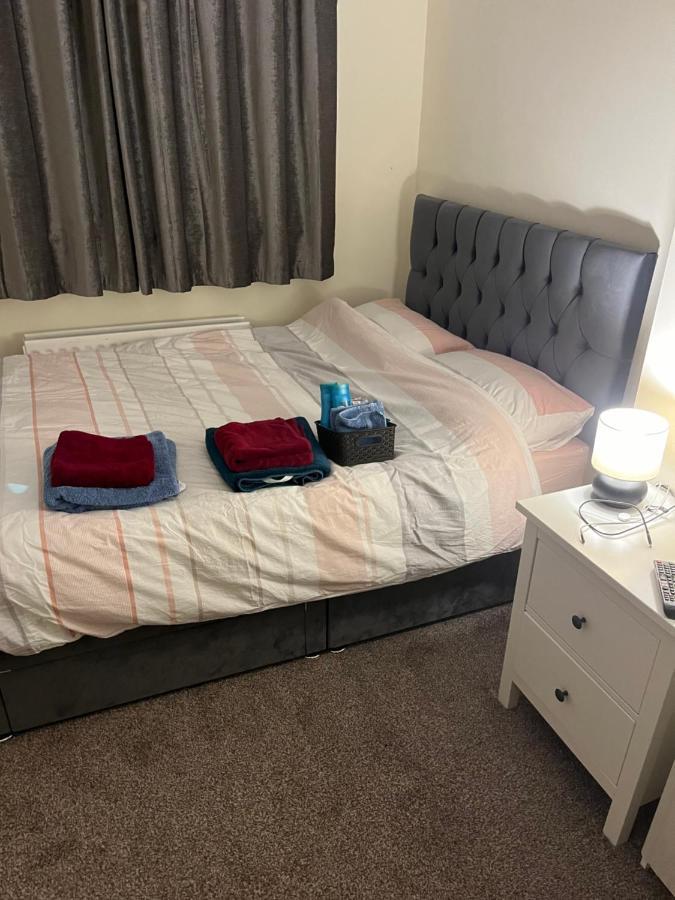 Апартаменти 2 St Judes Court D24H1X4 Students Only Дублін Екстер'єр фото
